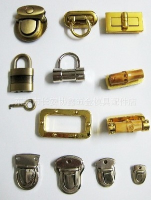 廠家直銷(xiāo)鋅合金狗扣鉤扣 箱包服裝配件優(yōu)選，東莞長(zhǎng)安協(xié)鑫專(zhuān)注品質(zhì)與價(jià)格優(yōu)勢(shì)